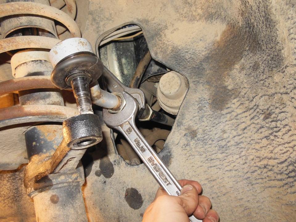Как снять и заменить рулевой наконечник ваз-2114: фото и видео