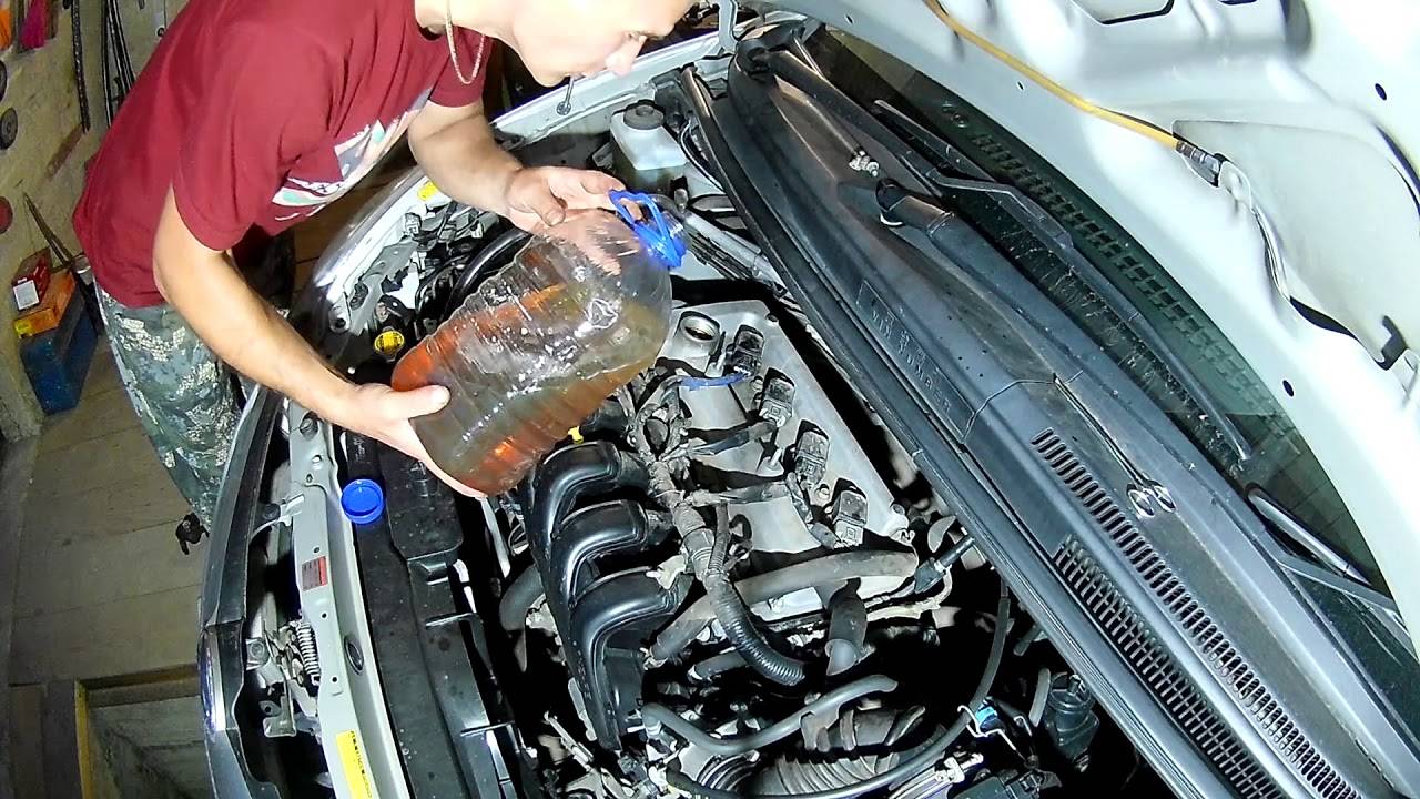 Можно ли промывать двигатель соляркой? полезные советы для водителей.