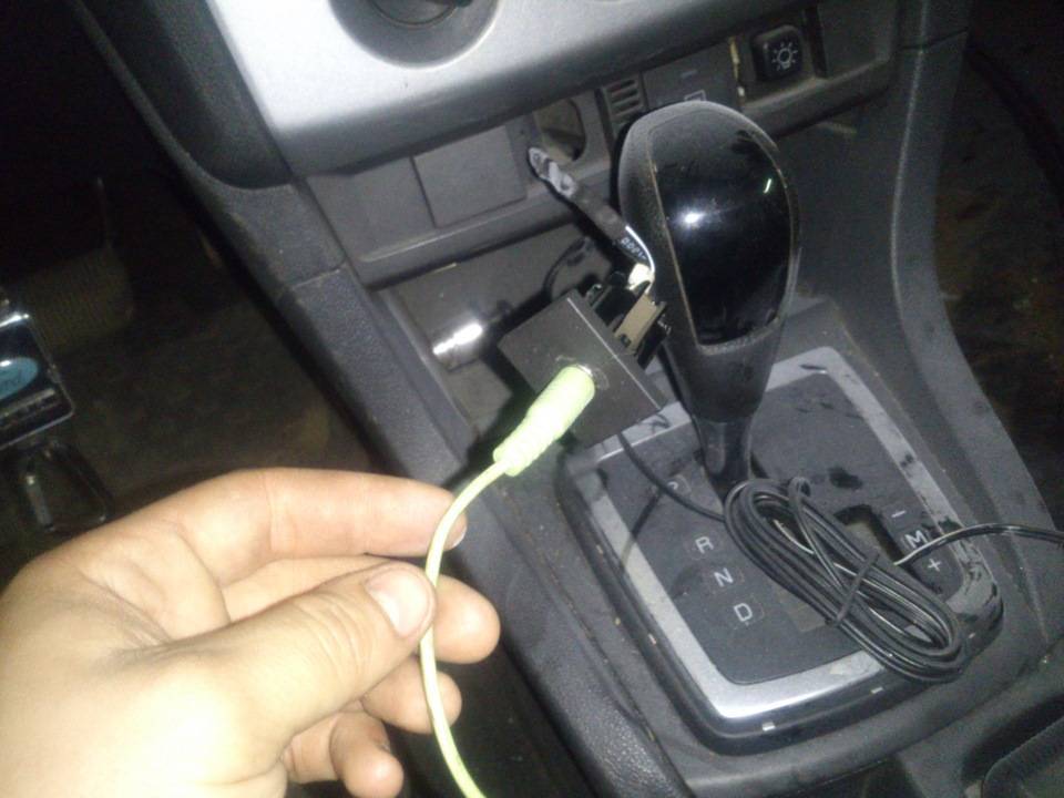Как подключить телефон к магнитоле форд фокус или мондео?